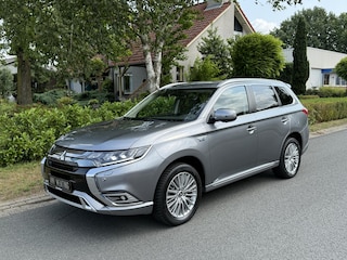 Mitsubishi Outlander 2.4 PHEV Instyle 240PK ACC•Trekhaak•Leder