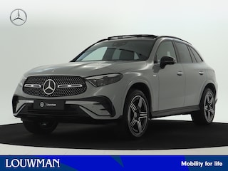 Mercedes-Benz GLC 300e 4MATIC Sport Edition | Trekhaak | Nightpakket | Rijassistentiepakket Plus | AMG Premium Plus | DISTRONIC PLUS | Winter pakket | URBAN GUARD voertuigbescherming plus | Memorypakket | Parkeerpakket met 360°-camera |