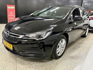 Opel Astra 1.6 CDTI ONLINE ED./ Airco / Cruise / Navi / afn.Trekhaak/ Bluetooth