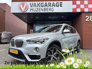 BMW X1 xDrive20i High Executive // HUD // FULL LED // LEDER // CAMERA // NAVI // PDC