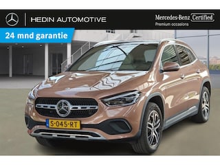Mercedes-Benz GLA 200 Automaat Luxury Line | Progressive Line | Premium Pakket | Stoelverwarming | Sfeerverlichting | Panoramadak | Keyless Go | Multibeam LED