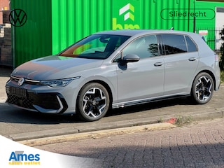 Volkswagen Golf 1.5 eTSI 150pk DSG R-Line Edition | Matrix-LED | Dodehoeksensoren | Stoelverwarming