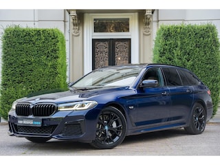 BMW 5-serie Touring 530e xDrive M-Sport PANO | LASER | HUD | KEYLESS | INDIVIDUAL TANSANITBLAU