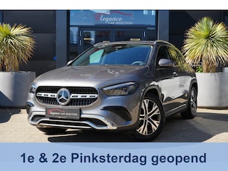 Mercedes-Benz GLA 200 Star Edition 164pk Stoelverwarming/Trekhaak/Camera