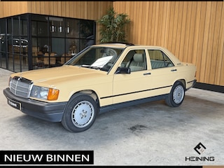 Mercedes-Benz 190-serie 190 E 2.3 Automaat. Schuifdak. Trekhaak