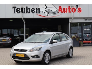 Ford Focus 1.8 Limited Navigatie, Climate control, Elektrische ramen, Cruise control, Trekhaak