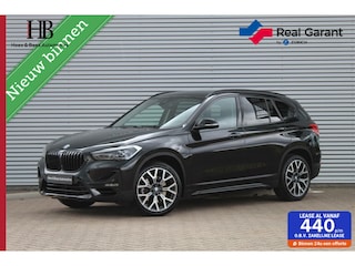 BMW X1 sDrive20i 192pk/Sportstoelen/Camera/trekhaak/Navi grt