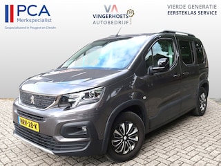Peugeot Rifter 130 Pk Benzine * AUTOMAAT * Hele Luxe Allure * * Panoramadak * Spotify en Navigatie via Android Auto / Apple Car Play * Achteruitrij Parkeer Camera * Voor en Achter Sensoren * Climate & Cruise Control * Vingerhoets; Vierde Generatie Eersteklas Service !
