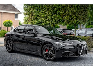 Alfa Romeo Giulia 2.0T Super 200 Pk Aut. Camera Keyless Xenon 18''