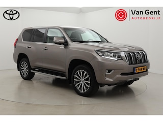 Toyota Land Cruiser 5 pers. 2.8 D-4D Executive | Panoramadak | Trekhaak | Treeplanken | Stoel-/achterbankverwarming | Stoelventilatie | Leder | Dodehoek detectie | JBL