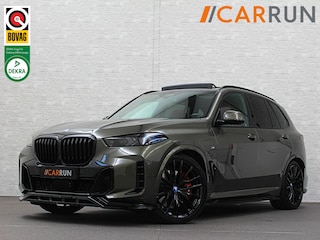 BMW X5 50e 490pk M-Pro Individual | ACC | 360 | Carbon | Stoelventilatie | 22" | Softclose | TH | Panodak | Comfort Seats | Driving Prof. | Park Prof. | Comfort plus | Manhattan met Tartufo Merino! Fabr. Gar. 06-2027 | NL-Auto | BTW.