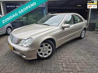 Mercedes-Benz C-klasse 200 K. Elegance | AUTOMAAT | 2E EIGENAAR | YOUNGTIMER | 12 MND GARANTIE | NAVI | PDC | CRUISE |
