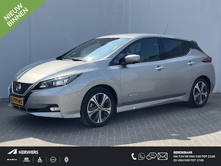 Nissan Leaf Tekna 40 kWh Automaat / Trekhaak / 360° Camera / Navigatie full map / Apple Carplay & Android Auto / Stuur- en Stoelverwarming voor en achter / Adaptieve Cruise Control / Keyless Entry & Start / Airco / DAB Radio