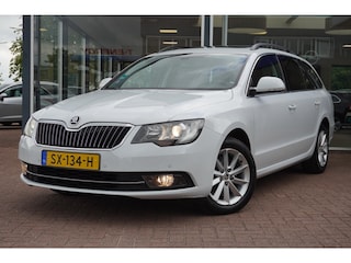 Skoda Superb Combi 1.4 TSI Sprint Pro | 5deurs | Airco | Navigatie | Vol opties | Panodak | Inruil mogelijk