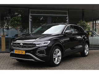 Volkswagen T-Roc 1.5 TSI Life | Virtual | Trekhaak | Org. NL |