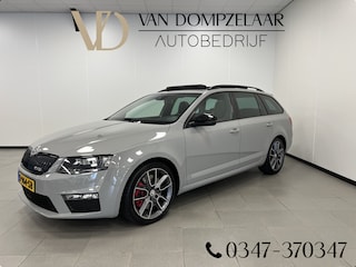 Skoda Octavia Combi 2.0 TDI RS /184PK / AUTOMAAT / LEDER / PANODAK / Trekh. 1600KG.