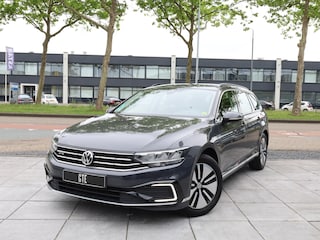 Volkswagen Passat Variant GTE 1.4 TSI PHEV 218PK | Head-up | Virtual cockpit | Achteruitrijcamera | Adaptive | Massage | Carplay |