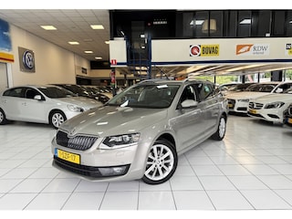 Skoda Octavia Combi 1.6 TDI Elegance Bns Bovag Garantie