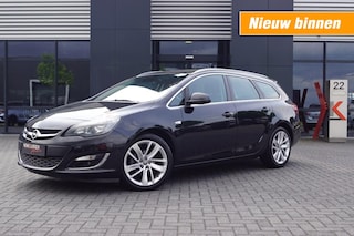 Opel Astra Sports Tourer 1.4 Turbo 140pk Cosmo / Navi / Trekhaak