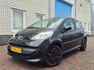 Peugeot 107 1.0-12V XS AIRCO-APK NIEUW