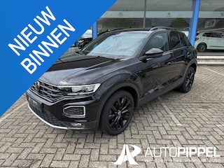 Volkswagen T-Roc 1.5 TSI Sport | Led | Navi | Black Style | 1e eig.