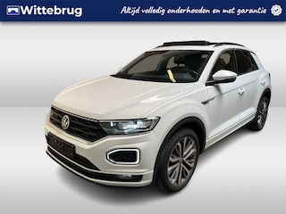 Volkswagen T-Roc 1.5 TSI R-Line / AUTOMAAT/ TREKHAAK/ PANO/ ADAPT. CRUISE/ APP-CONNECT/ PARK. SENSOREN + CAMERA/ 18" LMV/ KEYLESS/ NAVI/ DAB/ DIGITAL DASH/ RIJ-MODI