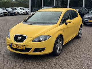Seat Leon 1.4 TSI Sport-up / 1e Eign. / Trekhaak / Navigatie / Parkeerhulp V+A / 17'' / Bluetooth / Cruise Control / Climate control