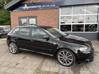 Audi A3 3.2 quattro Ambition Pro Line Sportback HANDGESCHAKELD! ( Leder, Complete historie, originele velgen ook aanwezig) DIRECT RIJKLAAR!