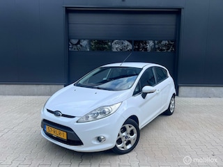 Ford Fiesta 1.25 Titanium 5D Wit Airco NAP NW APK