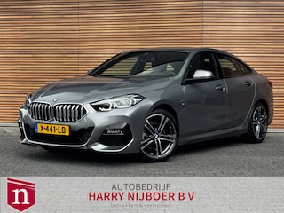 BMW 2-serie M-Sport 218i Apple carplay / Navigatiesysteem / Sportpakket