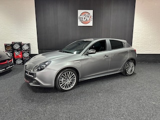 Alfa Romeo Giulietta 1.4 Turbo, NAV, CRUISE, LED, PDC, CLIMAT, LMV