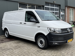 Volkswagen Transporter 2.0 TDI L2H1 Servicewagen Omvormer Airco Cruise control Trekhaak 2200kg Kastinrichting Werkplaats Parkeerhulp achter 1e eigenaar Euro 6 Dealer onderhouden