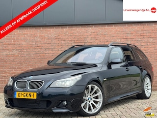 BMW 5-serie Touring 530i M-SPORT | NL-AUTO! | LEDER | XENON!