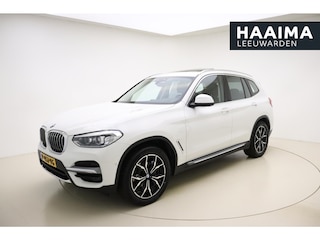 BMW X3 xDrive20i High Executive Automaat | Navigatie | Trekhaak | Lederen bekleding | Panoramisch schuifdak | Camera | Extra getint glas |