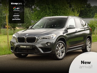 BMW X1 sDrive20i Sport-Line | H+K | Carplay | 1e Eig. | 18inch-Allwheater | St.verw. | Sportstoelen