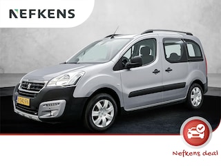 Peugeot Partner Active 110pk | Navigatie | Achteruitrijcamera | Climate Control | Cruise Control | Parkeersensoren v+a | Armsteun | 3 Apart neerklapbare achterstoelen | 2 Schuifdeuren |
