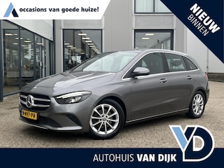 Mercedes-Benz B-klasse 180 Launch Edition | NL Auto/2e Eig./Navi/Clima/Cruise/17"/Trekhaak/Apple CarPlay-Android Auto