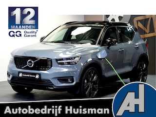 Volvo XC40 1.5 T5 Recharge 193kW/262pk DCT7 R-Design PANORAMADAK + HARMAN/KARDON + ADAPT.CRUISE + PILOT ASSIST + 360 CAMERA + EL.TREKHAAK + STOEL-&STUURVERWARMING + KEYLESS + BLIS + LANE ASSIST + FULL LED + PARKSENSOREN V&A + 21" LM-VELGEN!!