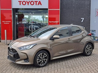 Toyota Yaris 1.5 Hybrid Dynamic PARKEERCAMERA & -SENSOREN V+A STOELVERWARMING APPLE & ANDROID