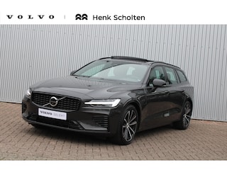 Volvo V60 T6 Automaat Plug-in hybrid AWD Plus Dark, Panoramadak | 360" Rondomzicht camera | Stoelverwarming/stuurwielverwarming | Google services | Semi elektrische trekhaak | Elektrisch bedienbare achterklep | Verwarmd voorruit