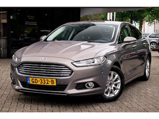 Ford Mondeo 1.5 Titanium/Trekhaak/Winterpakket/Keyless/Sportstoelen/2e Eigenaar/Dealer Onderhouden