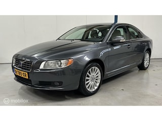 Volvo S80 3.2 AWD Summum (€9871,- EXCL. BTW)