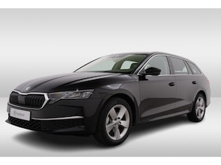 Skoda Octavia Combi 1.5 E-TSI 150PK BUSINESS PLUS DSG | Virtual Cockpit | Navi | El. achterklep | Cruise adaptief
