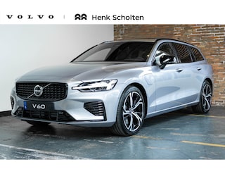 Volvo V60 2.0 T6 Plug-in hybrid AWD Plus Dark | Schuif/Kantel Panoramadak | Harman Kardon Premium Audio | 360º Visual Park Camera | 19" Lichtmetalen Wielen | Head-Up Display |