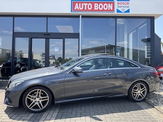 Mercedes-Benz E-klasse Coupé 200 184PK AMG AUTOMAAT /LEER/PANO/NAVI/LED/CLIMA /S&S/MEDIA/BTA - 2 PART. EIG. - NL AUTO - KM=NAP -