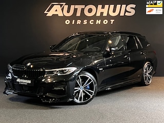 BMW 3-serie Touring 330e High Executive Edition M Pano/ Memory stoelen/ M Sport remmen/ Head- Up/19"