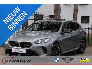 BMW M135 xDrive |Panoramadak |Premium pack