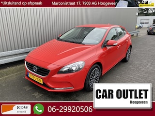 Volvo V40 1.6 T3 Kinetic Clima, CC, PDC & Cam. nw. APK – Inruil Mogelijk –
