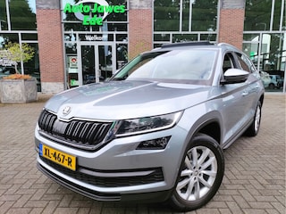 Skoda Kodiaq 2.0 TSI DSG 190PK 4x4 Style Business Panoramadak - Wegklapbare trekhaak - Leder - Blindspot detectie - NL auto