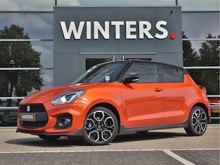 Suzuki Swift 1.4 Sport Smart Hybrid | Cruise control | Stoelverwarming | Navigatie | Climate Control | "17 LMV |